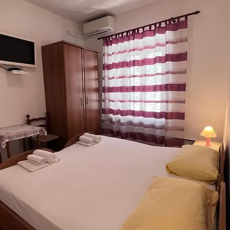 Tudor Hvar Old Town Groda, Center For 4 Guests Apartment Hvar Town