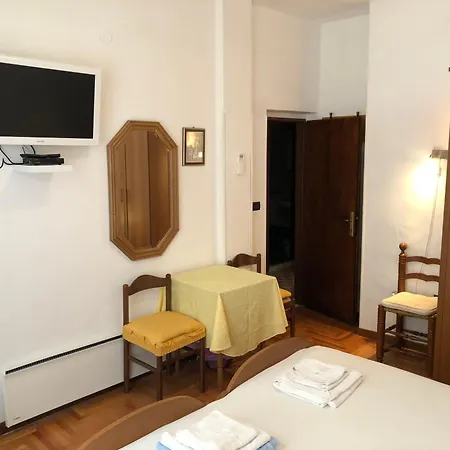 Tudor Hvar Old Town Groda, Center For 4 Guests Apartment Hvar Town